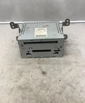 Mitsubishi Outlander Radio/CD/DVD/GPS head unit 8701A215 75295383