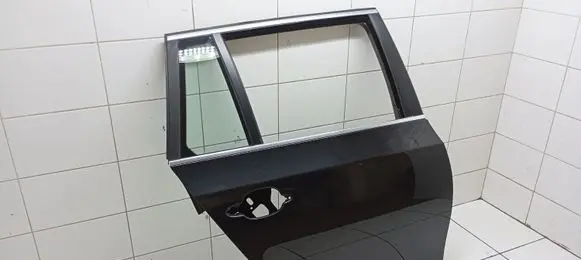BMW 5 E60 E61 Rear door 