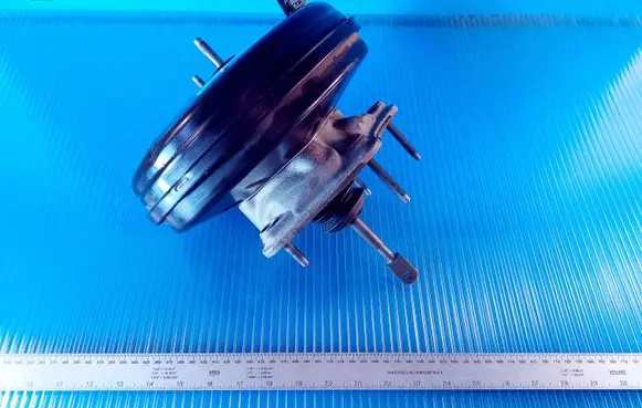 Renault Clio IV Brake booster 472104788R
