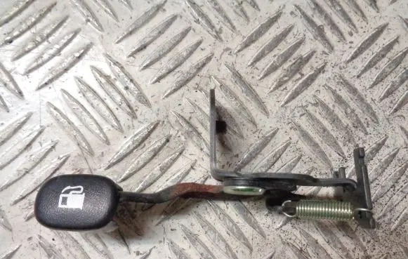KIA Ceed Fuel cap release pull handle 