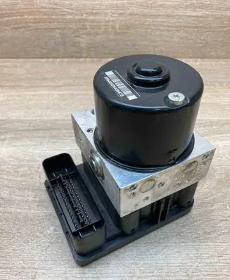 BMW 1 E81 E87 ABS Pump 6777159 6777158