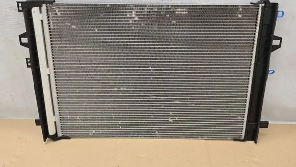 Mercedes-Benz A W176 Coolant radiator