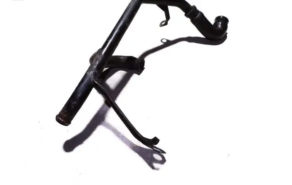 Audi A6 S6 C4 4A Engine coolant pipe/hose 048121085B