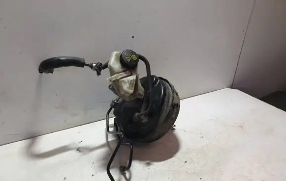 Volvo XC70 Brake booster 6G912B195EF
