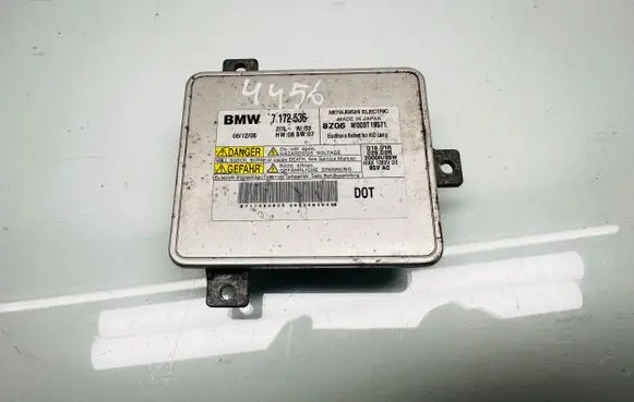 BMW 3 E90 E91 Headlight ballast module Xenon 7172536 W003T19571