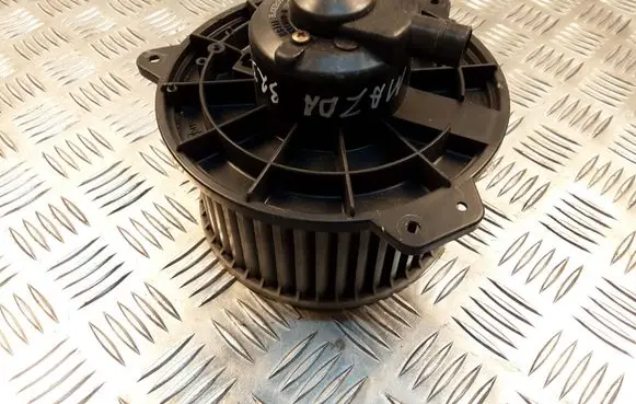 Mazda 323 Heater fan/blower BJ0EB05
