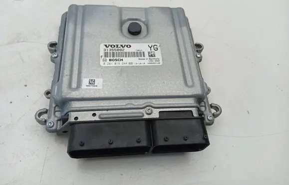 Volvo V60 Engine control unit/module 31355882