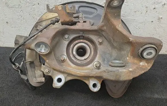 Mercedes-Benz E W213 Rear wheel hub A2055467380 A2135403905