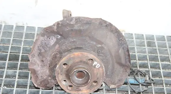 Mini One - Cooper Coupe R56 Front wheel hub