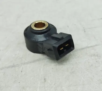 Mercedes-Benz CLK A208 C208 Detonation knock sensor 0261231188 A0041534628 A0031538928