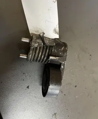 Volvo V40 Timing belt tensioner 31251654 23907104