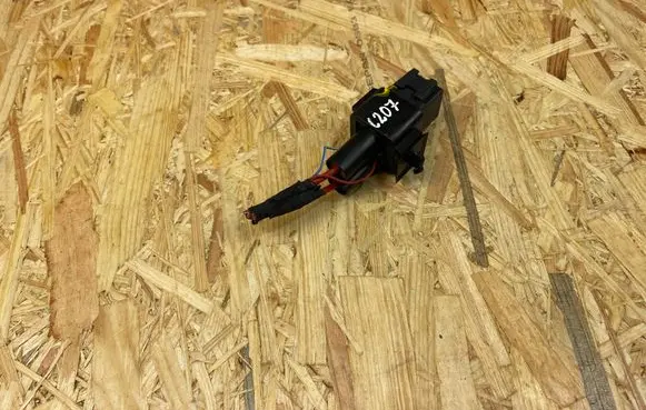 Mini Cooper F57 Coolant fan relay 9207913