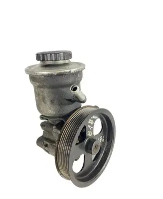 Toyota Avensis T250 Power steering pump