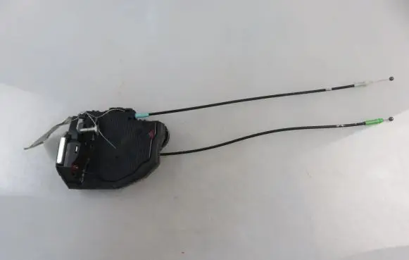 Toyota Urban Cruiser (XP110) Rear door lock