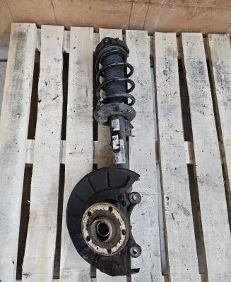 Volkswagen Tiguan Front shock absorber/damper 5N0413031T