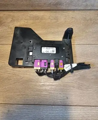 Audi A3 S3 8L Antenna control unit 4D0035530C