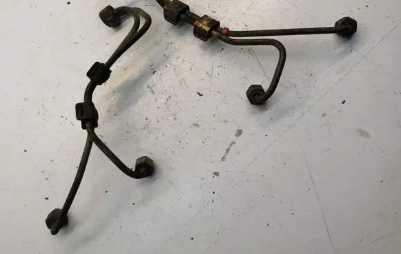 Ford Transit Fuel injector supply line/pipe 