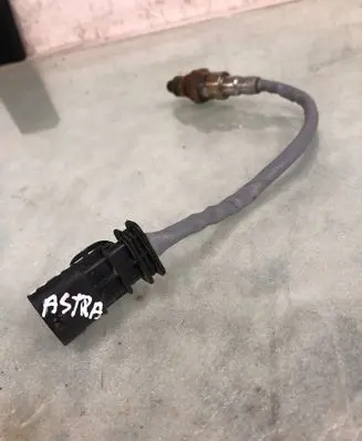 Opel Astra L Lambda probe sensor 9813838380