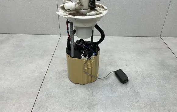 Opel Mokka X In-tank fuel pump 13592384