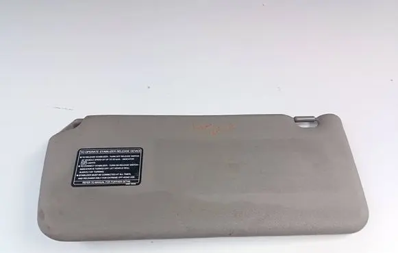 Sun visor