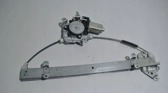 Nissan Tiida C11 Front door window regulator with motor 807308991A