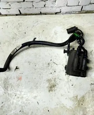 BMW X3 F25 Active carbon filter fuel vapour canister 7318338