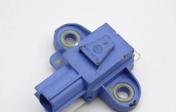 Volkswagen Golf V Airbag deployment crash/impact sensor 1K0955557A