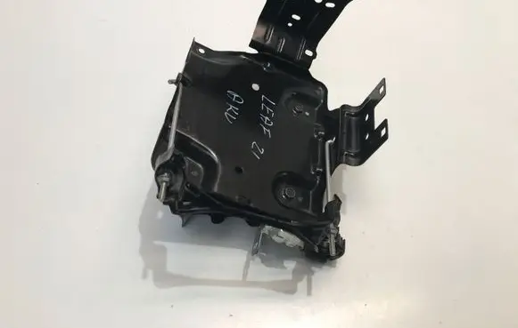 Nissan Leaf II (ZE1) Battery tray 