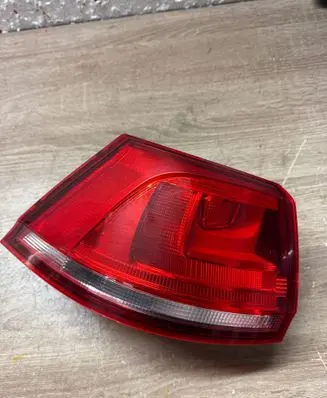 Volkswagen Golf VII Rear/tail lights 5G9945095 90040537
