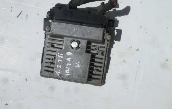 Seat Ibiza IV (6J,6P) Engine control unit/module 03F906070GT