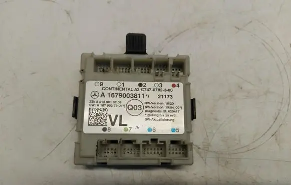 Mercedes-Benz Sprinter W907 W910 Door control unit/module A1679003811