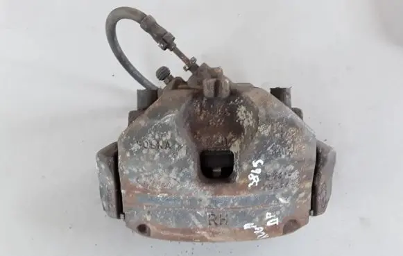 Ford Kuga II Front brake caliper 1682875