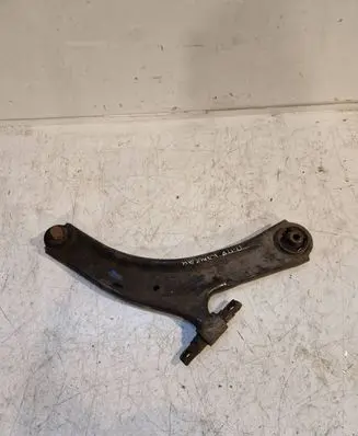 Nissan Qashqai Front lower control arm/wishbone