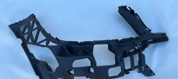 Mercedes-Benz C W204 Front bumper mounting bracket A2048854265