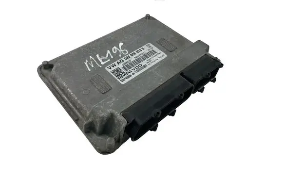 Volkswagen Polo V 6R Engine control unit/module 03E906023B