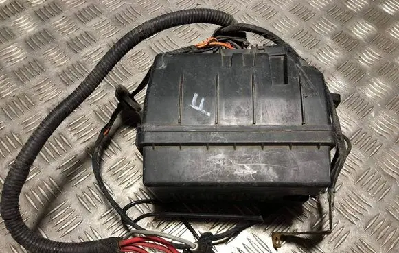Ford Windstar Fuse module 