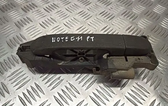Nissan Note (E11) Rear door exterior handle/bracket 