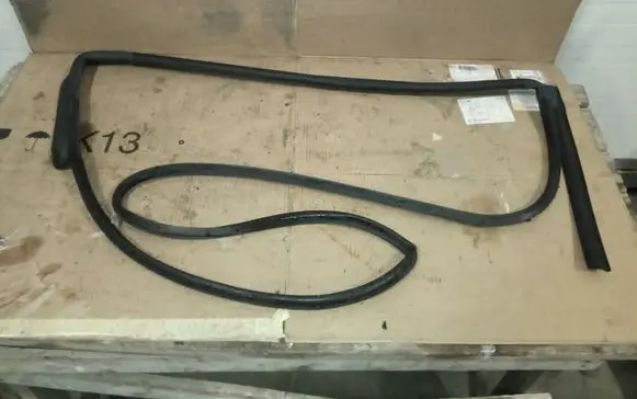 KIA Sportage Rubber seal rear door 