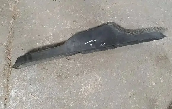 Opel Corsa E Fender foam support/seal 13427591