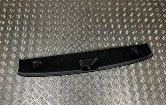 BMW i3 Trunk/boot sill cover protection 7272383