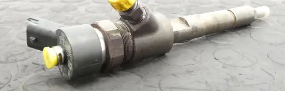 Toyota Auris 150 Fuel injector 0445110262 23670-0N030