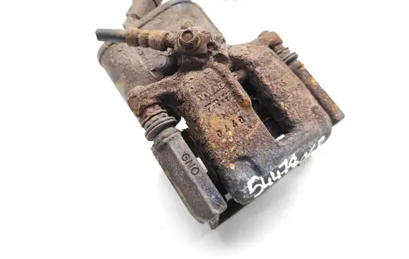 Volkswagen PASSAT CC Rear brake caliper 32332267D