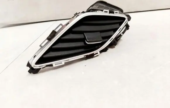 Hyundai i40 Dash center air vent grill 97420-3Z000