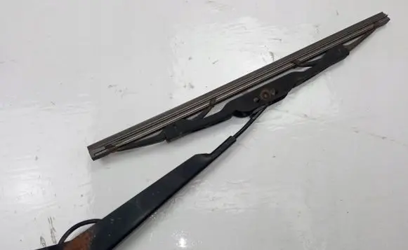 Ford Focus C-MAX Front wiper blade arm