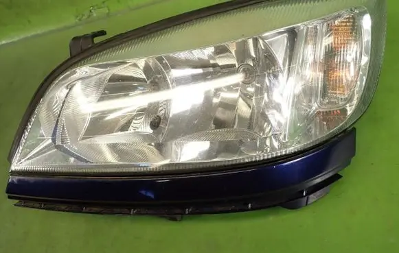 Opel Zafira A Headlight/headlamp 9058202189100054