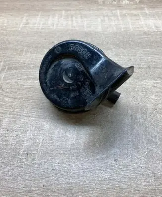 BMW 7 E38 Horn signal 703881157 011157