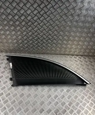 Mercedes-Benz R AMG W251 Rear side window 43R000266