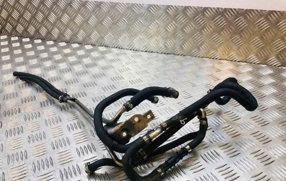 Mercedes-Benz C W204 Fuel line/pipe/hose 