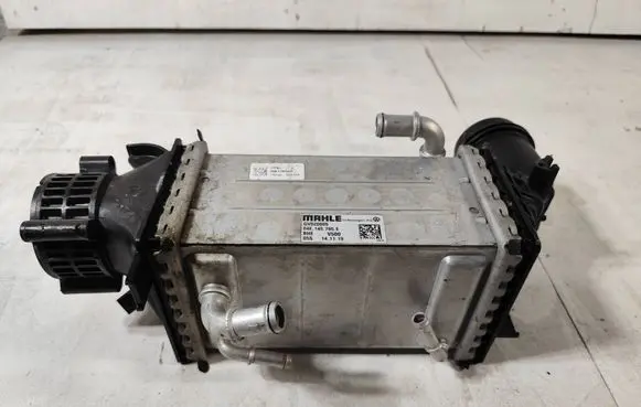 Volkswagen Jetta USA Intercooler radiator 04E145785E GV020005 V500