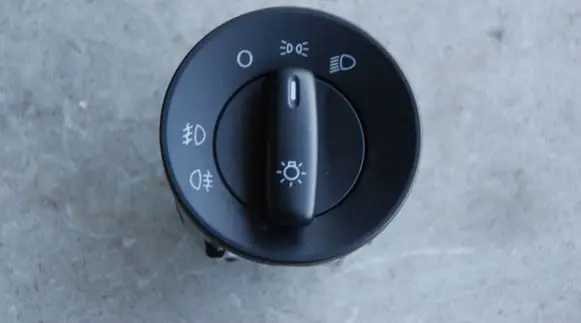 Skoda Octavia Mk2 (1Z) Light switch 1Z0941431K